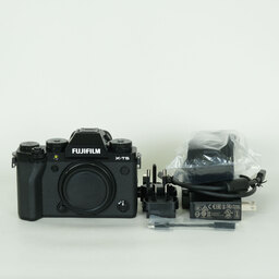 FUJIFILM X-T5
