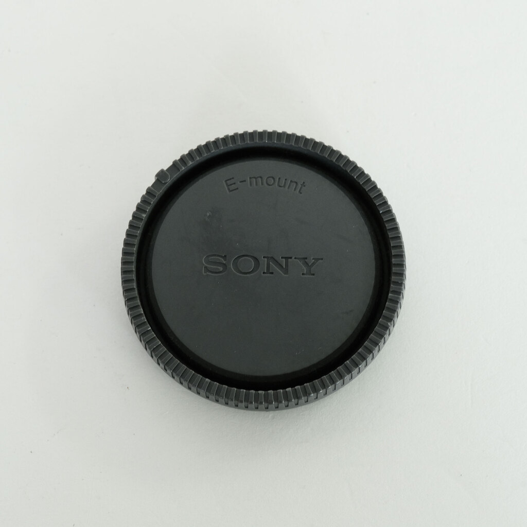 SONY FE 28mm F2 SEL28F20