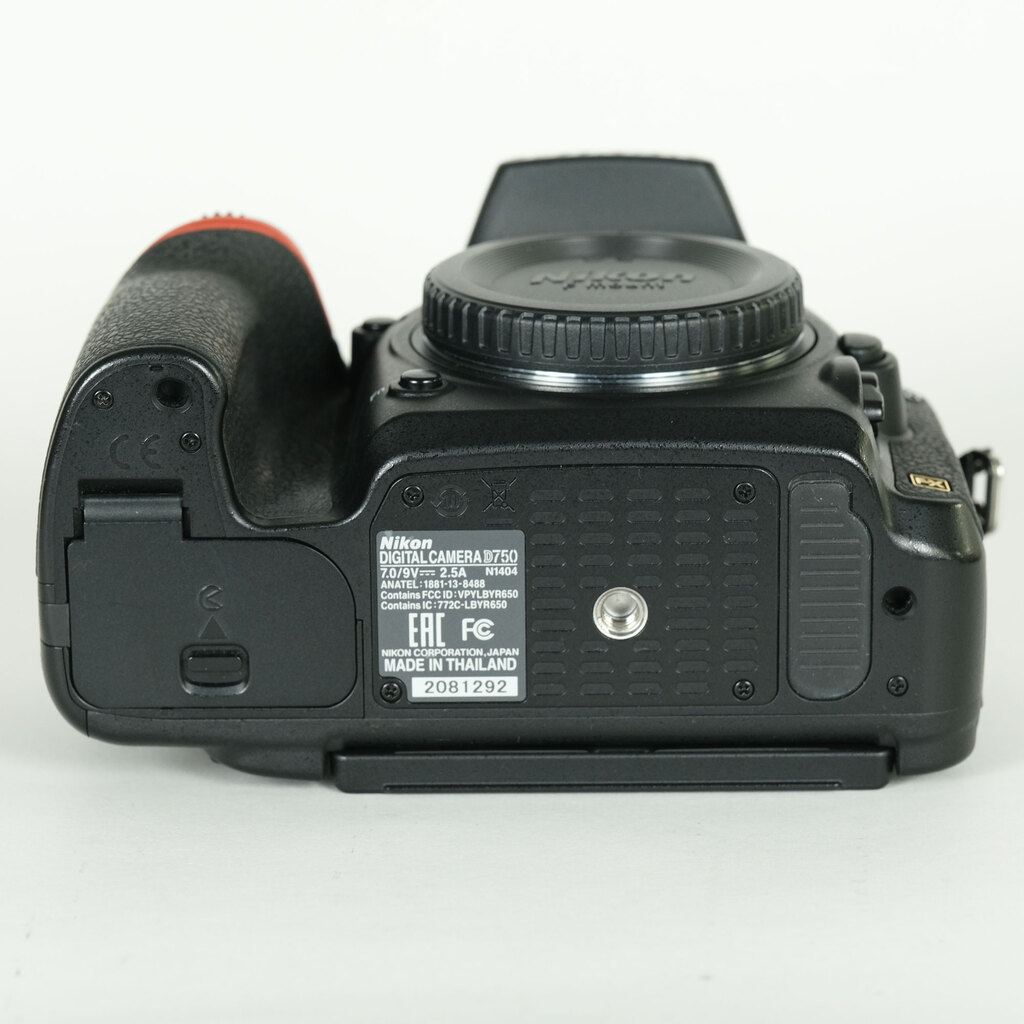 Nikon D750