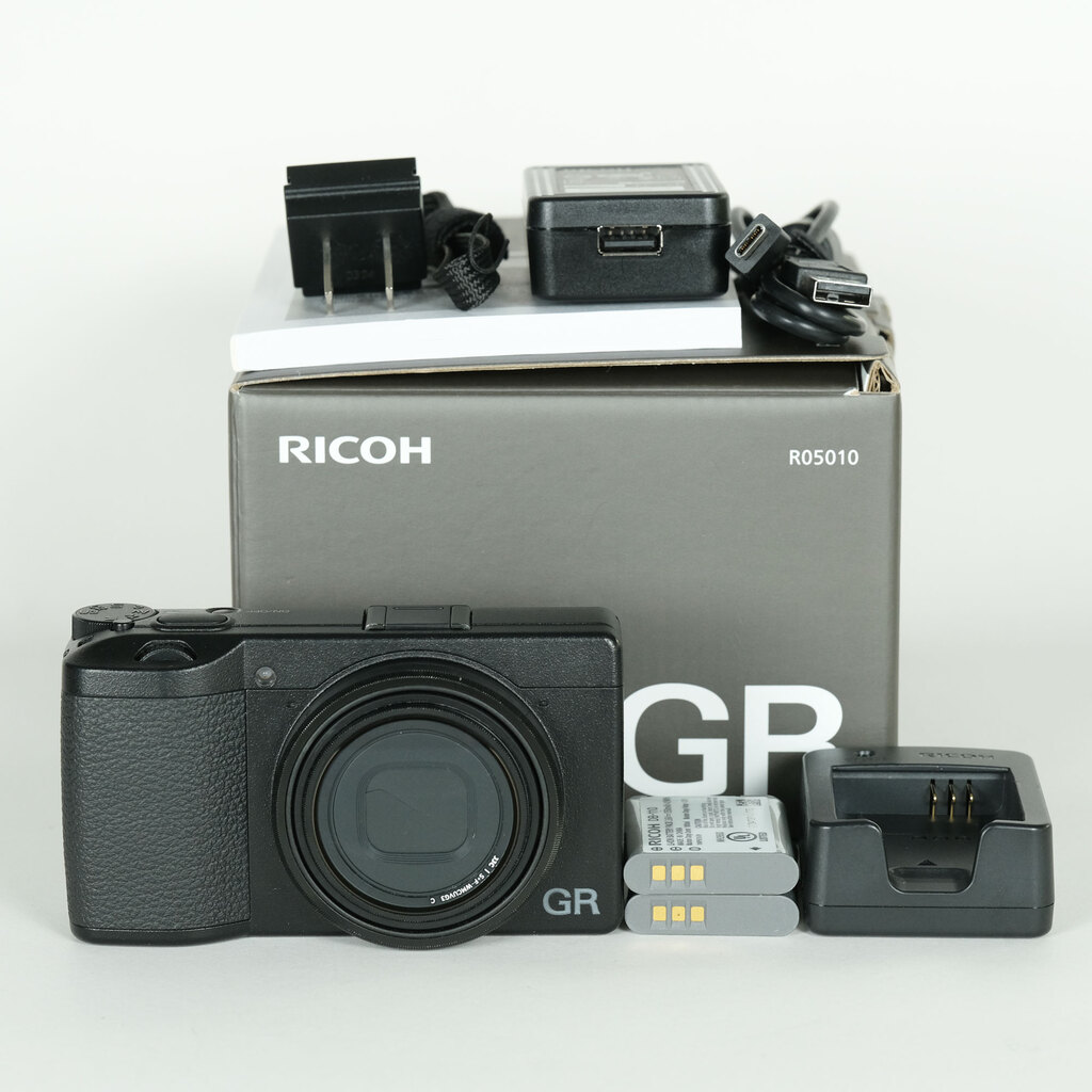 RICOH GR IIIx RICOH GR IIIx