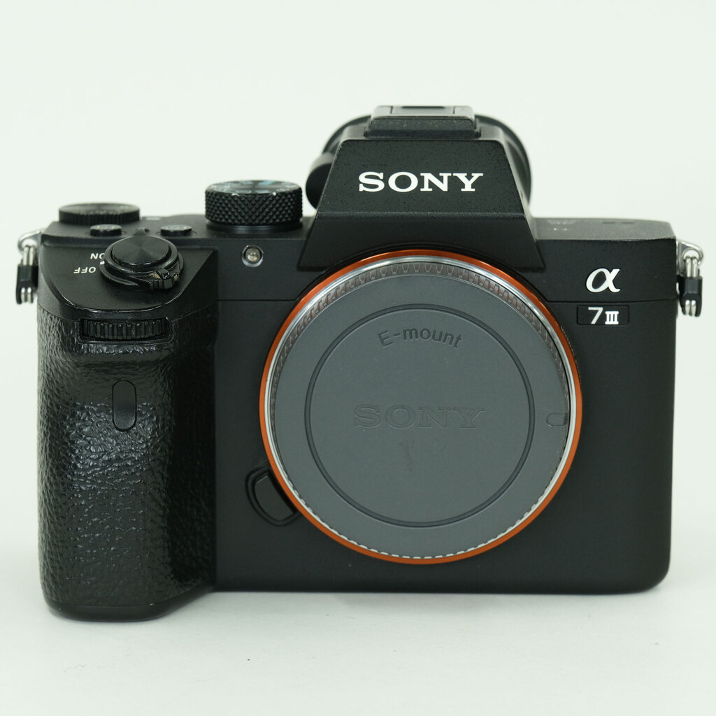 SONY α7 III(ILCE-7M3) SONY α7 III(ILCE-7M3)