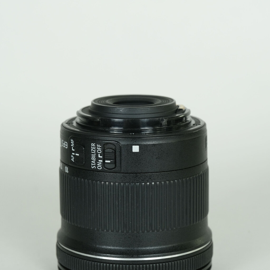 Canon EF-S10-18mm F4.5-5.6 IS STM