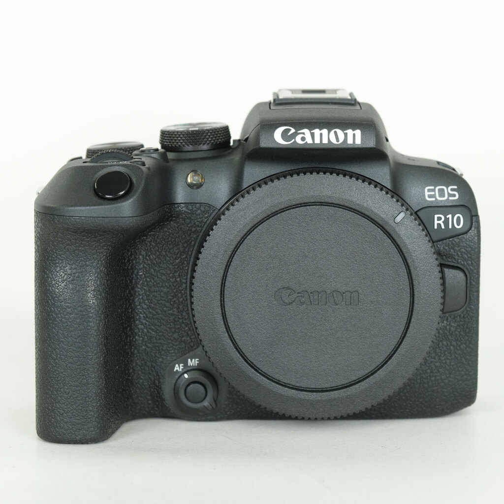 Canon EOS R10
