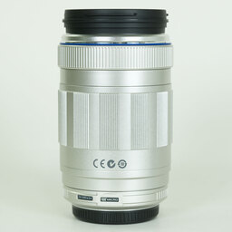 OLYMPUS M.ZUIKO ED75-300mm F4.8-6.7 シルバー