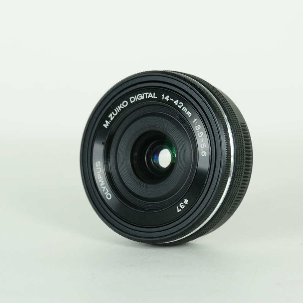 OLYMPUS M.ZUIKO DIGITAL ED 14-42mm F3.5-5.6 EZ ブラックの出品