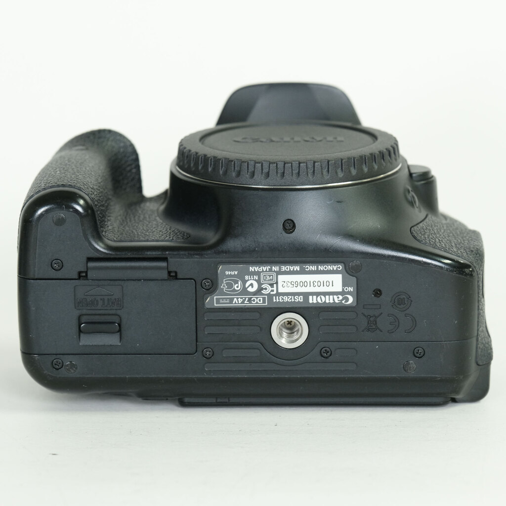 Canon EOS Kiss X5 ボディ