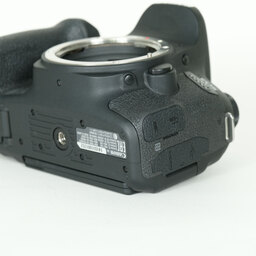 Canon EOS 9000D