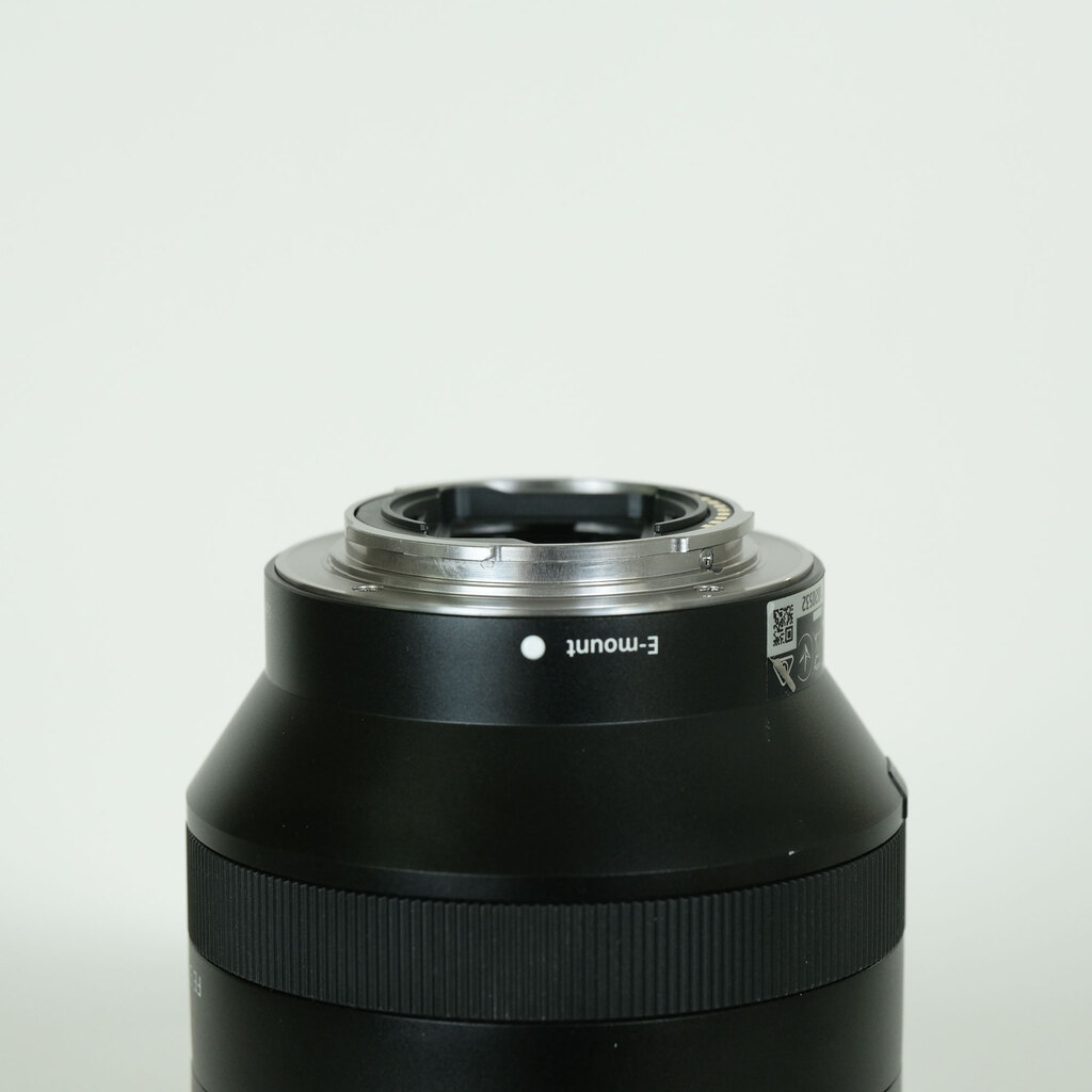 SONY FE 24-240mm F3.5-6.3 OSS SEL24240