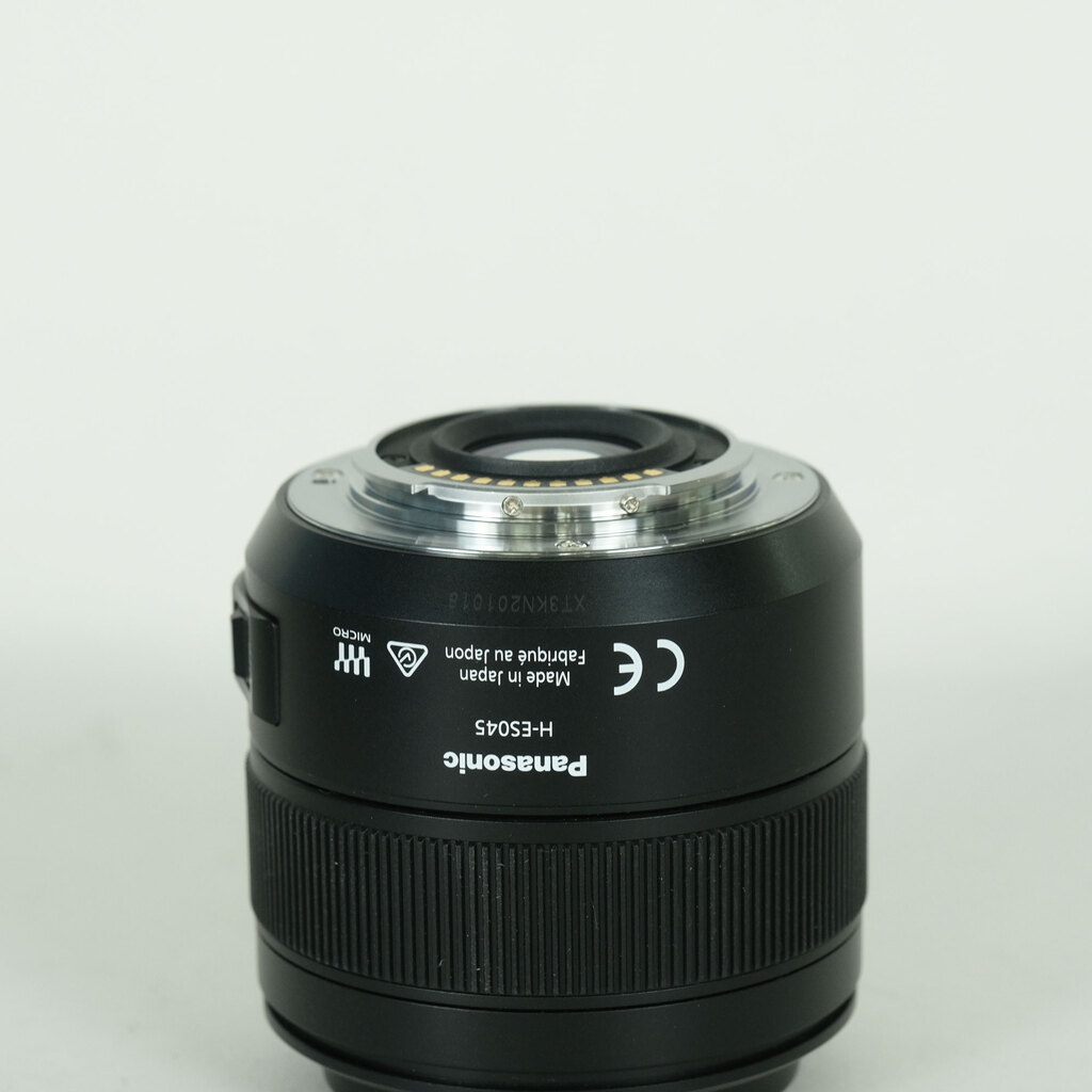 Panasonic LEICA DG MACRO-ELMARIT 45mm F2.8 ASPH. MEGA O.I.S.の出品