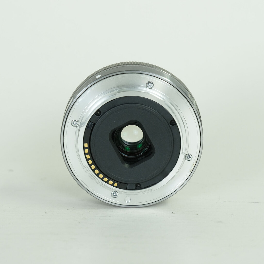 SONY E 16mm F2.8 SEL16F28