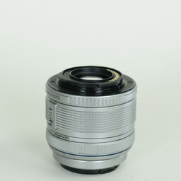 OLYMPUS M.ZUIKO DIGITAL 14-42mm F3.5-5.6IIR シルバー