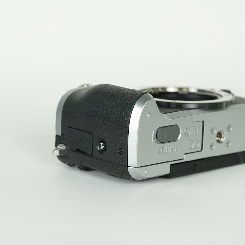 Canon EOS M6の出品 | ONE SCENE（ワンシーン）