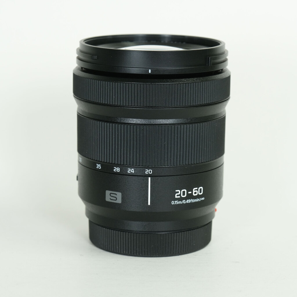 Panasonic LUMIX S 20-60mm F3.5-5.6 Panasonic LUMIX S 20-60mm F3.5-5.6