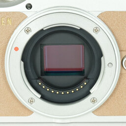 OLYMPUS PEN E-PL9