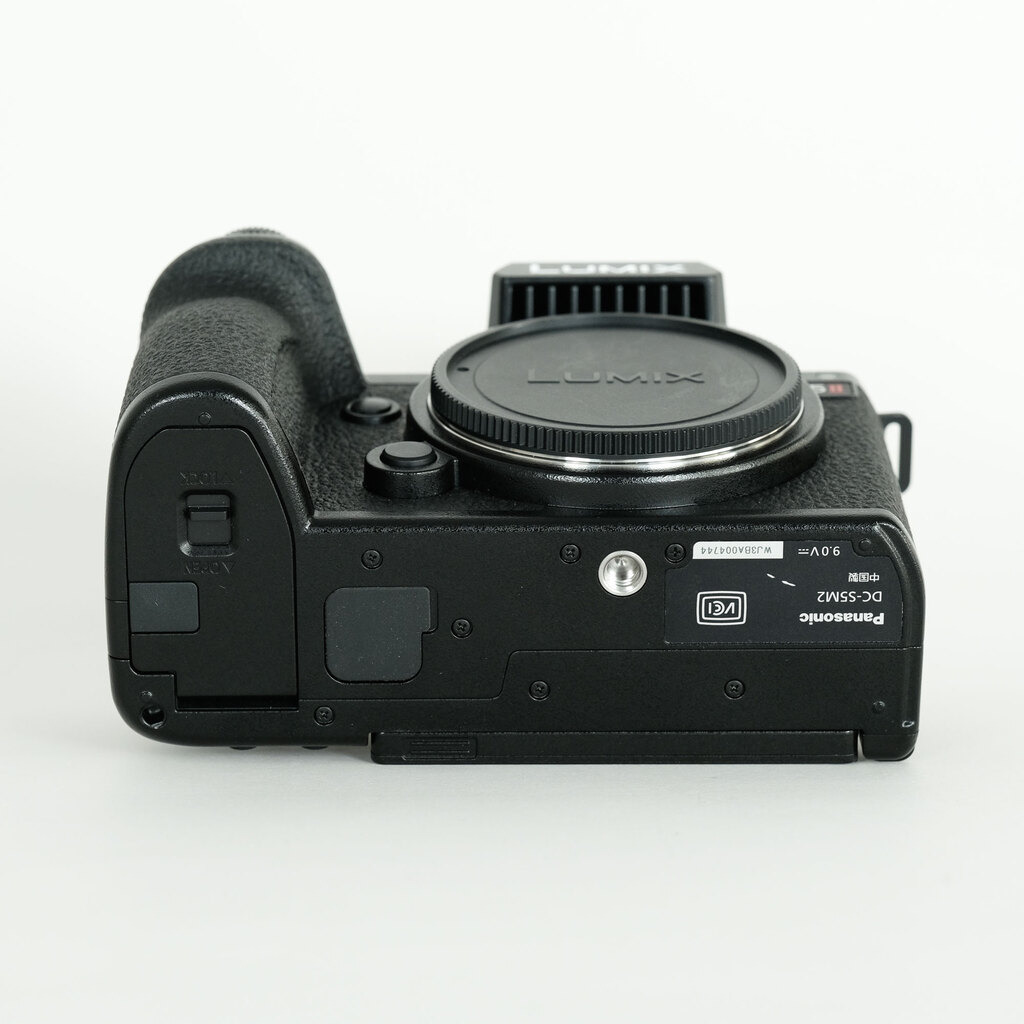 Panasonic LUMIX S5II DC-S5M2