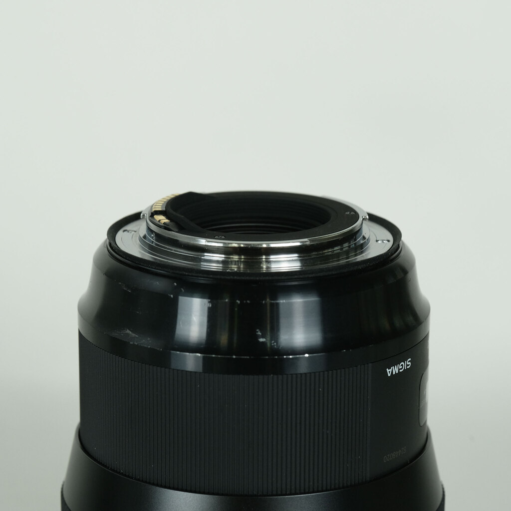 SIGMA 135mm F1.8 DG HSM｜Art [キヤノン用]の出品 | ONE SCENE（ワン