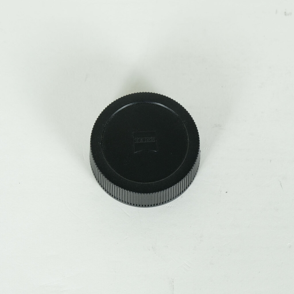 Carl Zeiss C Biogon T*2.8/35ZM シルバーの出品 | ONE SCENE（ワン