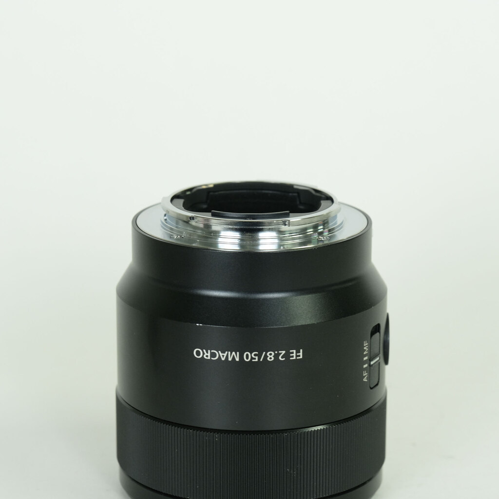 SONY FE 50mm F2.8 Macro SEL50M28 SONY FE 50mm F2.8 Macro SEL50M28