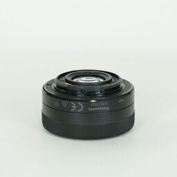 Panasonic LUMIX G VARIO 12-32mm / F3.5-5.6 ASPH. / MEGA O.I.S.