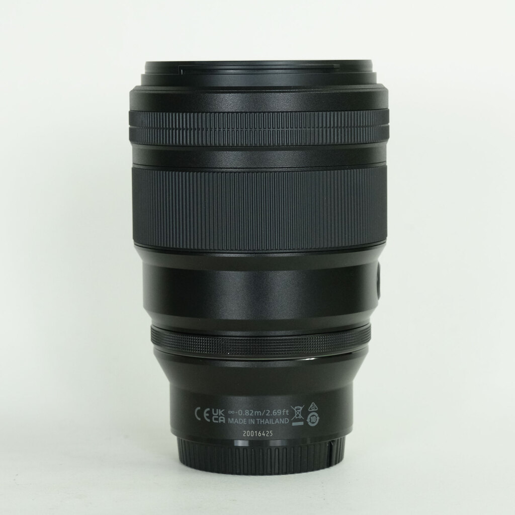 Nikon NIKKOR Z 135mm f/1.8 S Plena