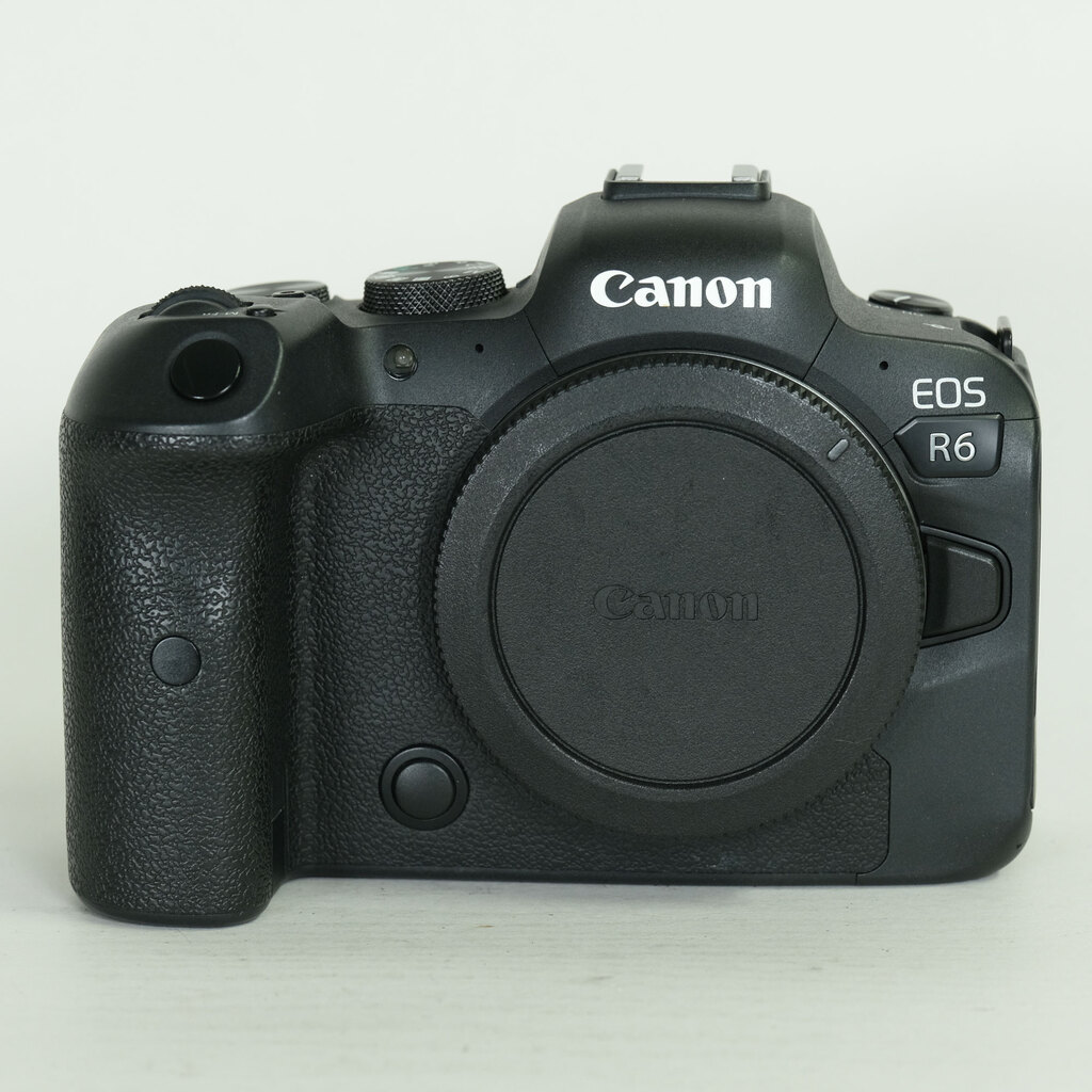 Canon EOS R6