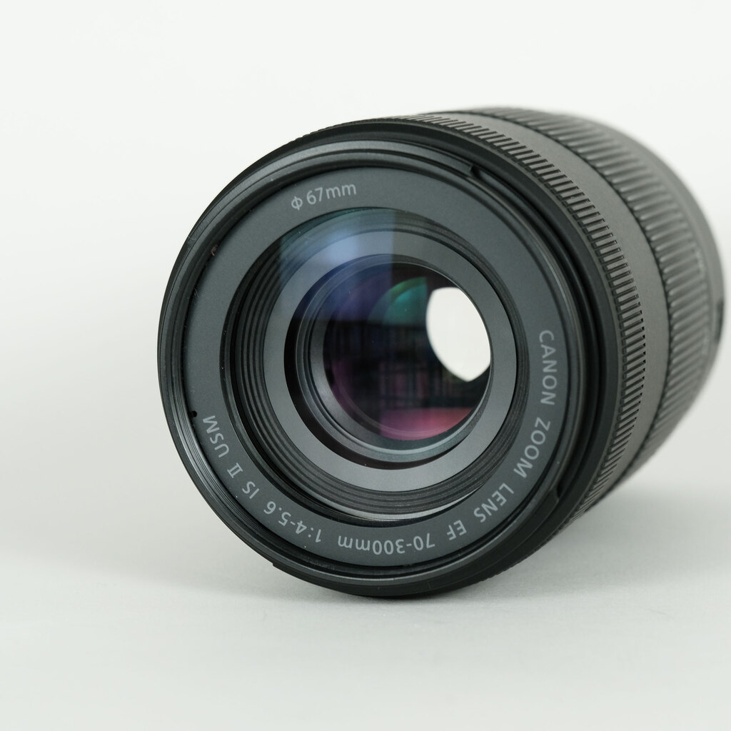 Canon EF70-300mm F4-5.6 IS II USM Canon EF70-300mm F4-5.6 IS II USM