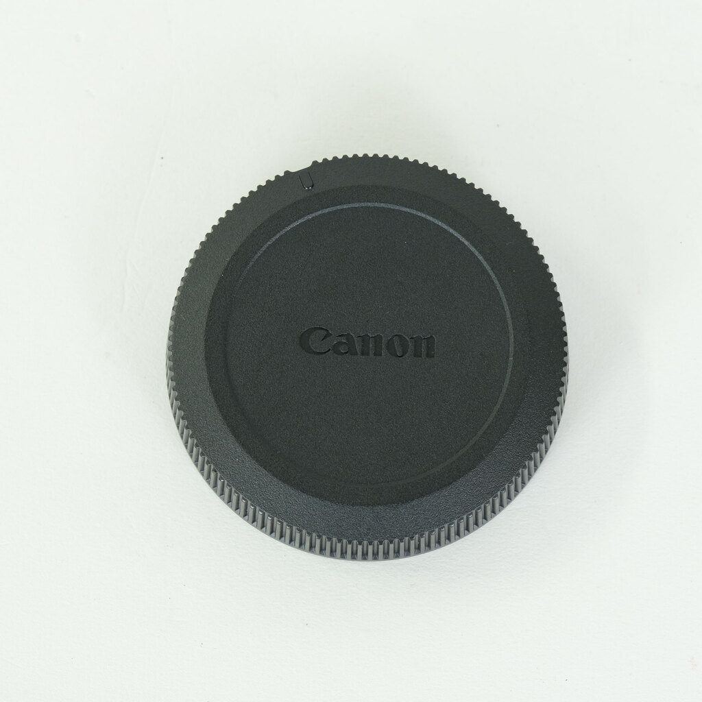 Canon RF16mm F2.8 STM