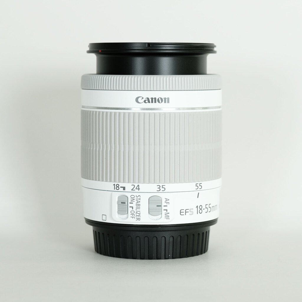 Canon EF-S18-55mm F3.5-5.6 IS STM ホワイト