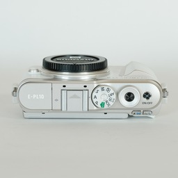 OLYMPUS PEN E-PL10