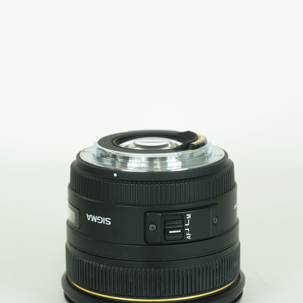 SIGMA 50mm F1.4 EX DG HSM (キヤノンEF用)