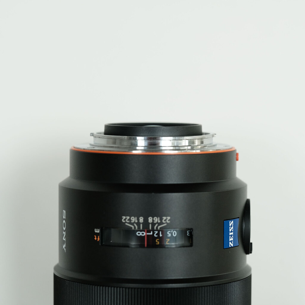 SONY Distagon T* 24mm F2 ZA SSM SAL24F20Z SONY Distagon T* 24mm F2 ZA SSM SAL24F20Z