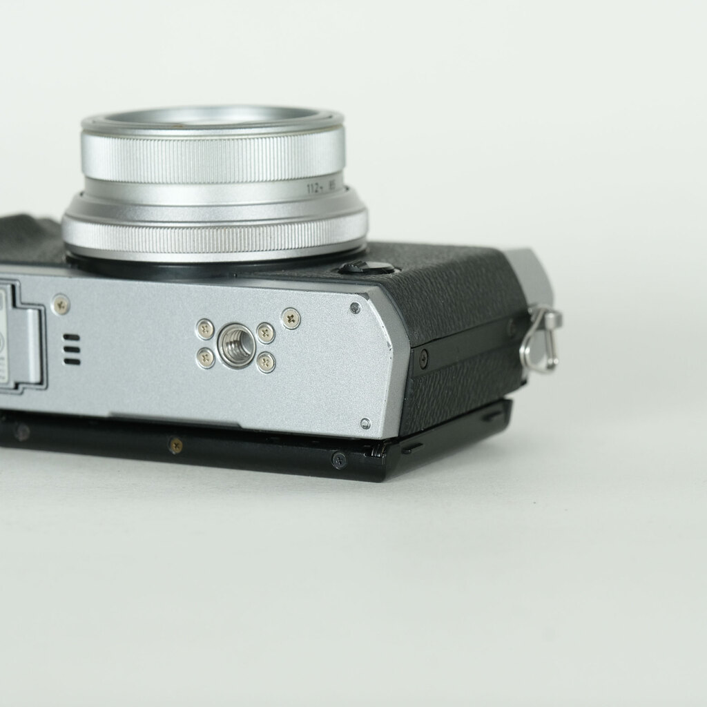 FUJIFILM X30 シルバー