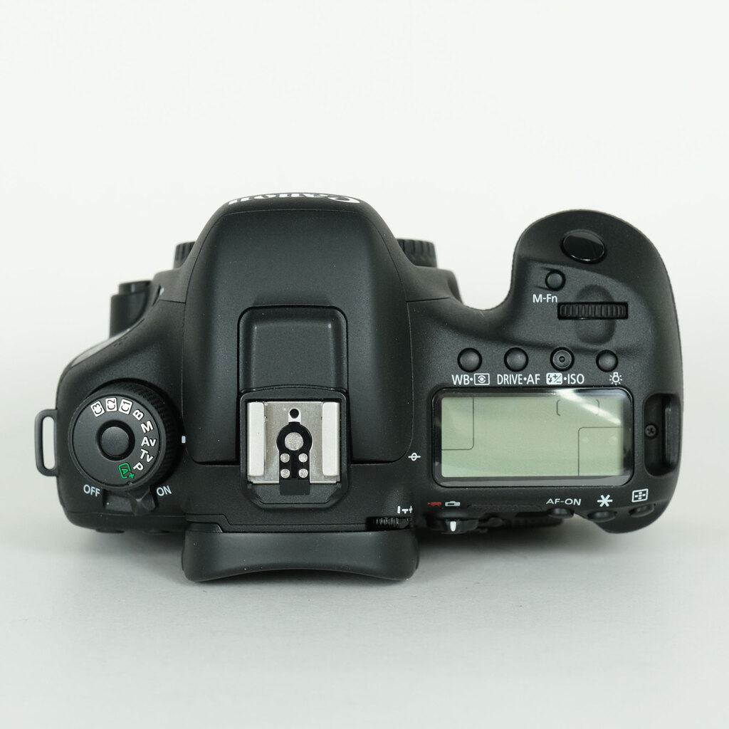Canon EOS 7D Mark II Canon EOS 7D Mark II