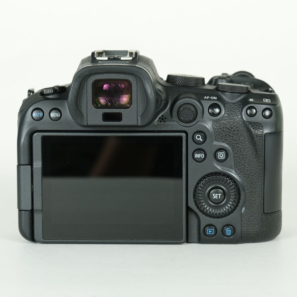 Canon EOS R6 [�{�f�B]