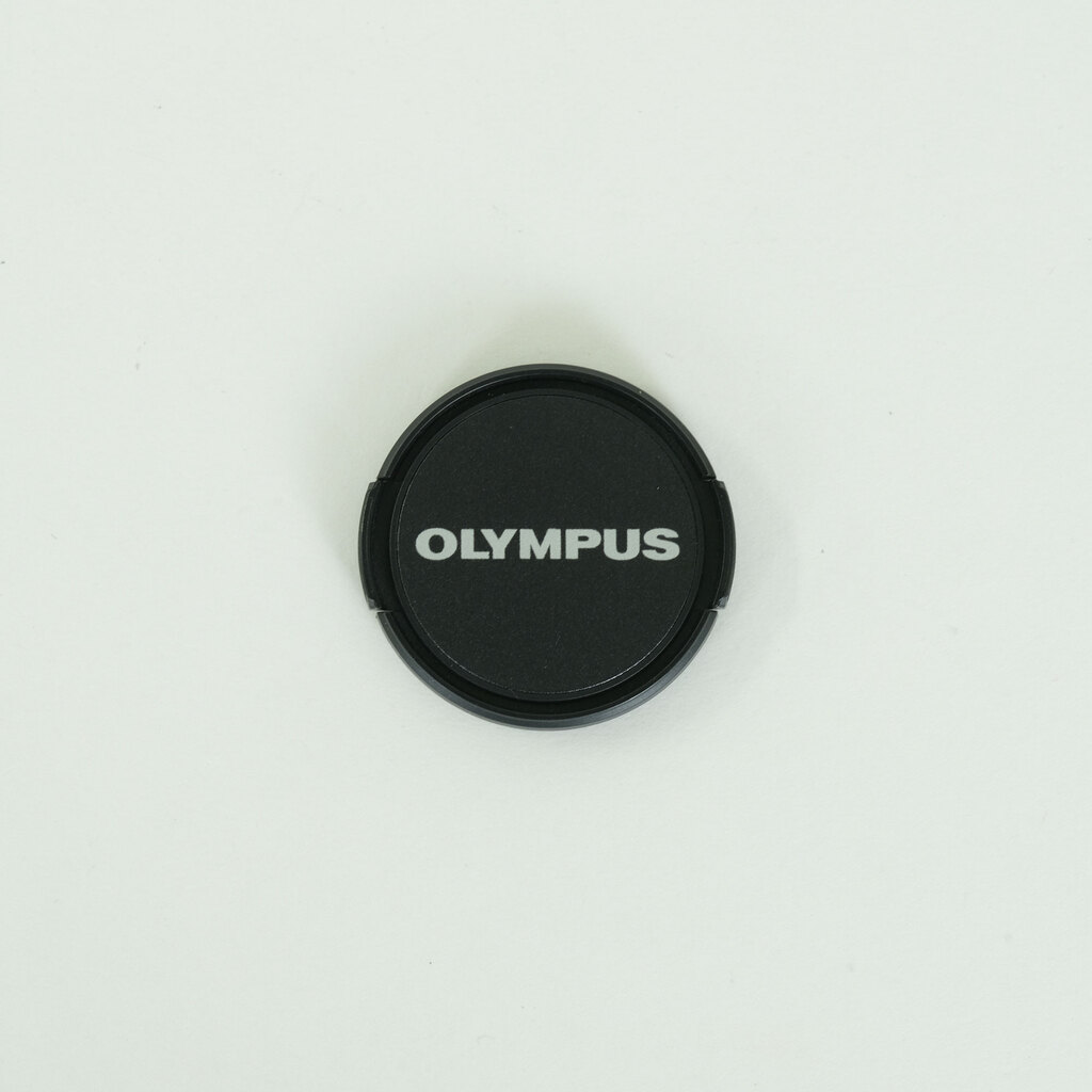 OLYMPUS M.ZUIKO DIGITAL 14-42mm F3.5-5.6IIR シルバー