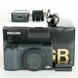 RICOH GR II