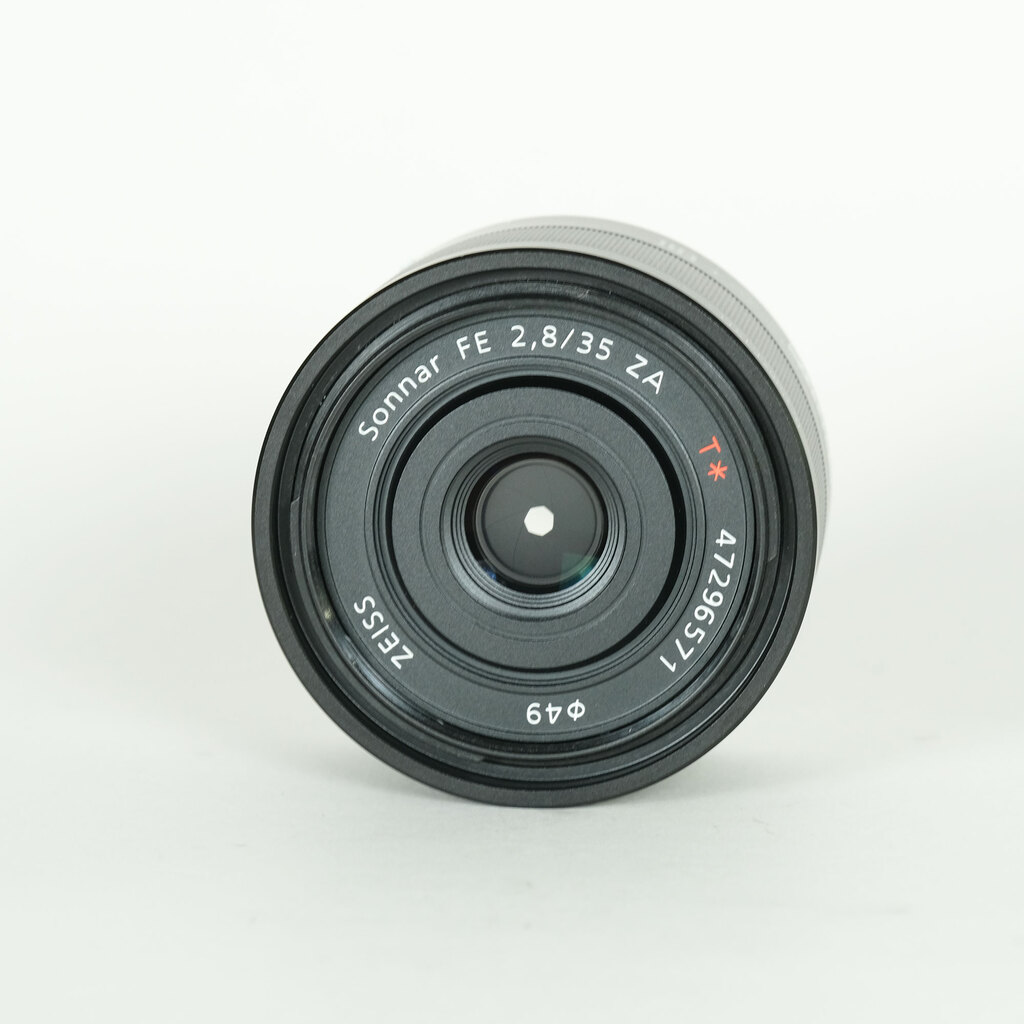 SONY Sonnar T* FE 35mm F2.8 ZA SEL35F28Z SONY Sonnar T* FE 35mm F2.8 ZA SEL35F28Z