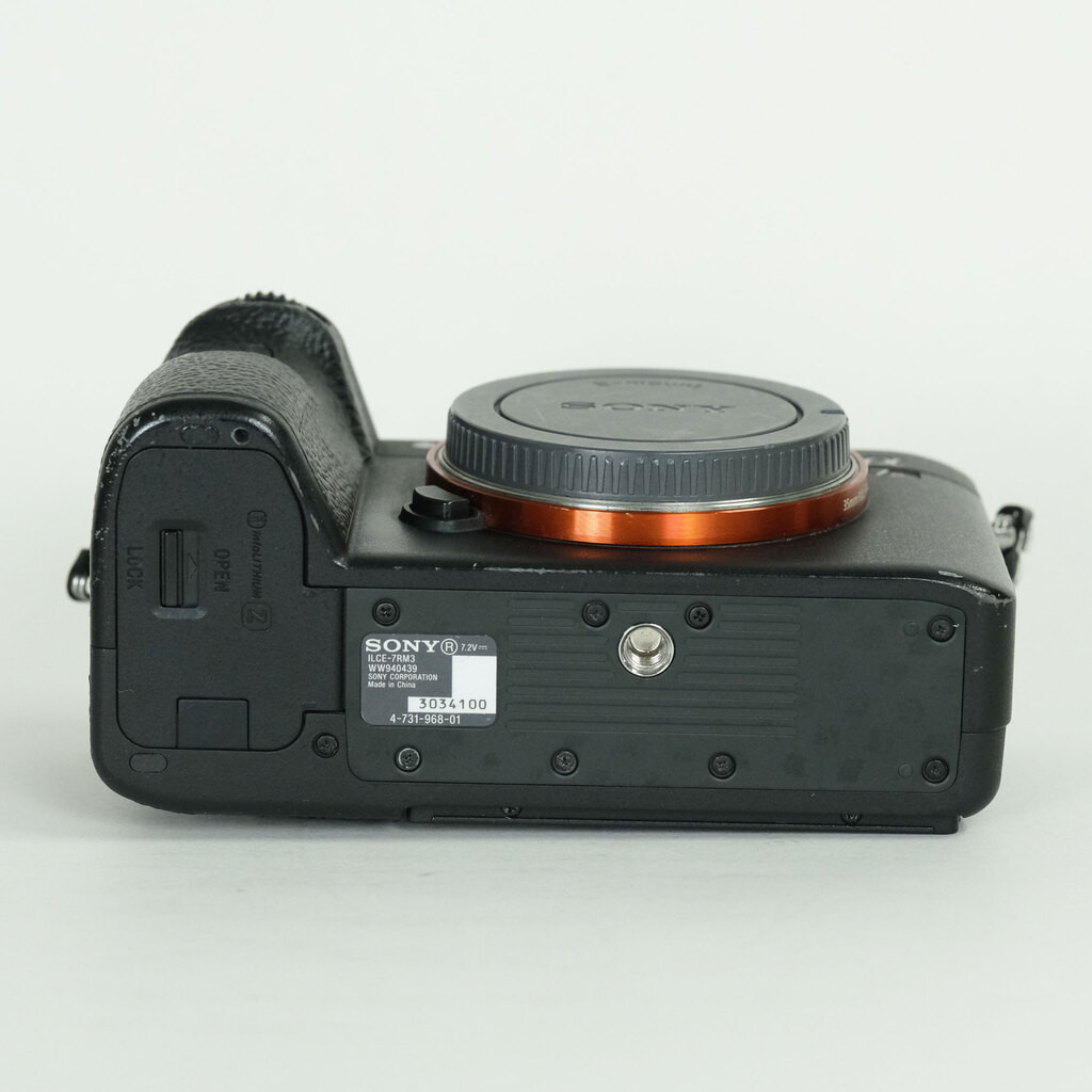 SONY α7R III(ILCE-7RM3) SONY α7R III(ILCE-7RM3)