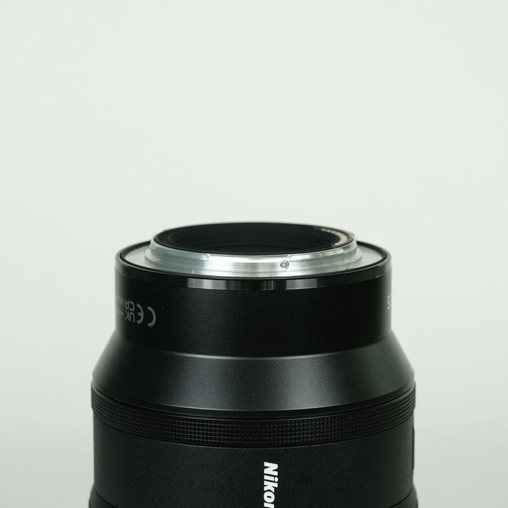 Nikon NIKKOR Z MC 105mm f/2.8 VR S Nikon NIKKOR Z MC 105mm f/2.8 VR S