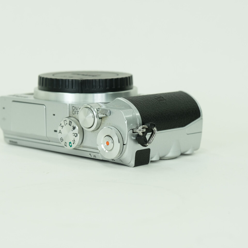 Nikon Nikon1 J5 ボディ シルバー Nikon Nikon1 J5 ボディ シルバー