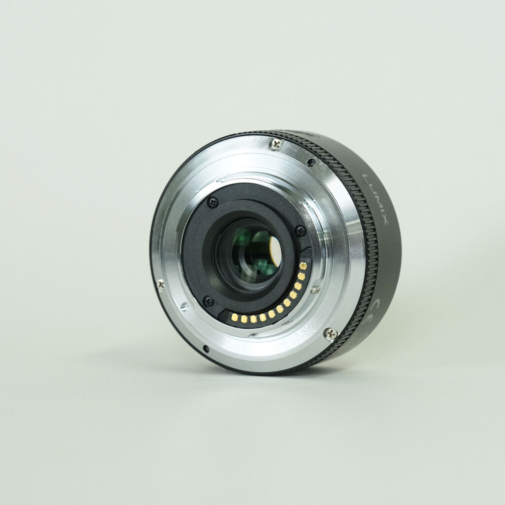 Panasonic LUMIX G X VARIO PZ 14-42mm / F3.5-5.6 ASPH. / POWER O.I.S. Panasonic LUMIX G X VARIO PZ 14-42mm / F3.5-5.6 ASPH. / POWER O.I.S.