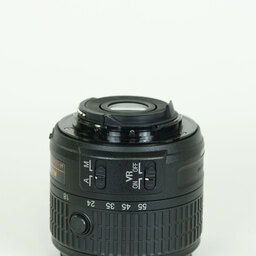 Nikon AF-S DX NIKKOR 18-55mm f3.5-5.6G VR II Nikon AF-S DX NIKKOR 18-55mm f3.5-5.6G VR II