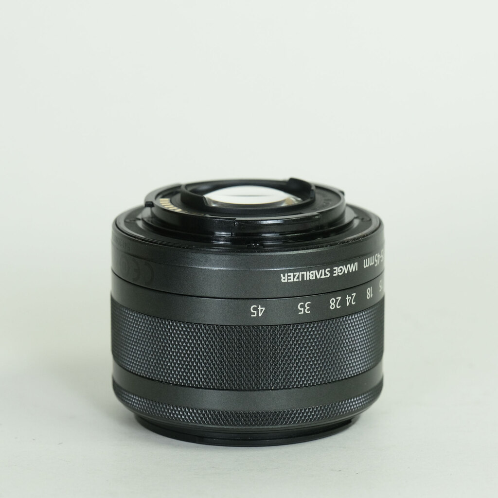 Canon EF-M15-45mm F3.5-6.3 IS STM