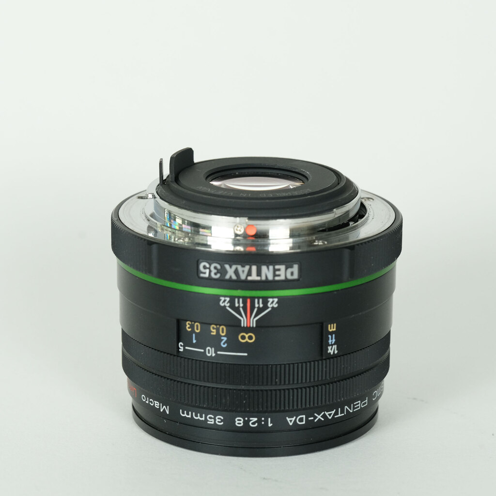 PENTAX smc PENTAX-DA 35mm F2.8 Macro Limited