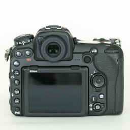 Nikon D500