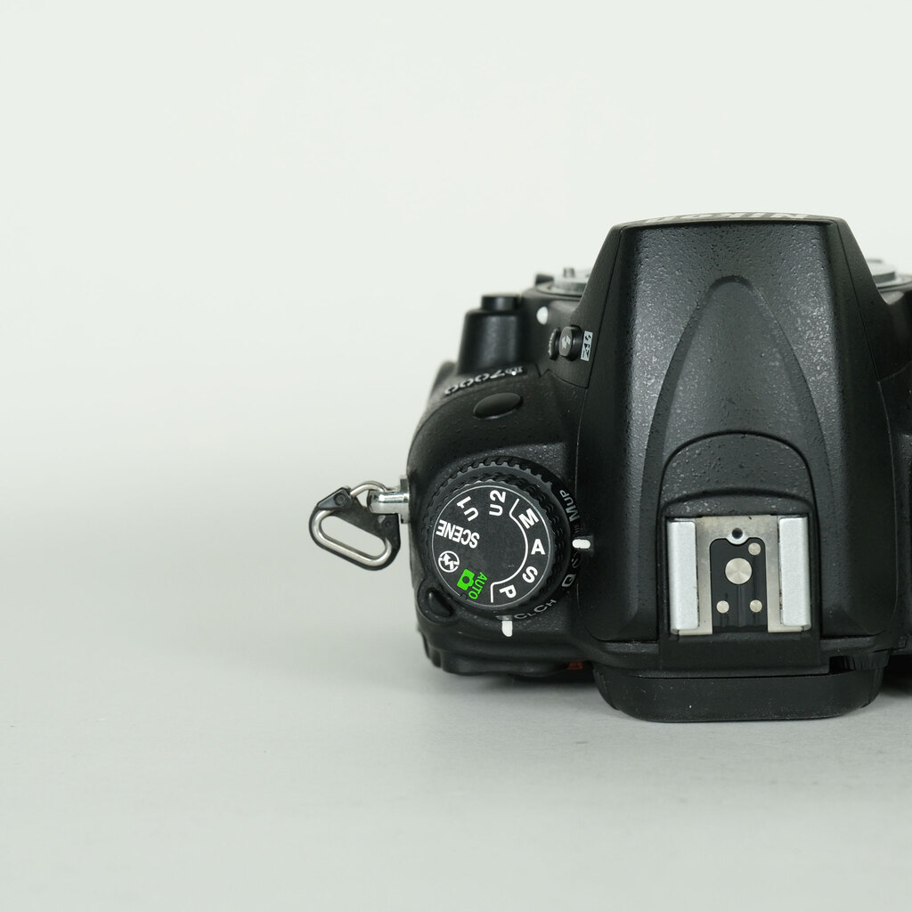 Nikon D7000の出品 | ONE SCENE（ワンシーン）
