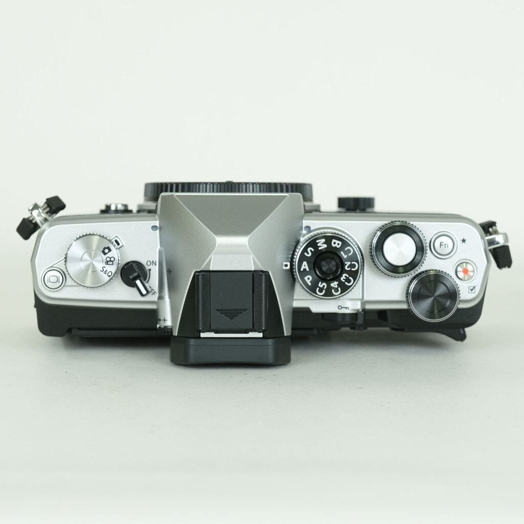 OM SYSTEM OM-3