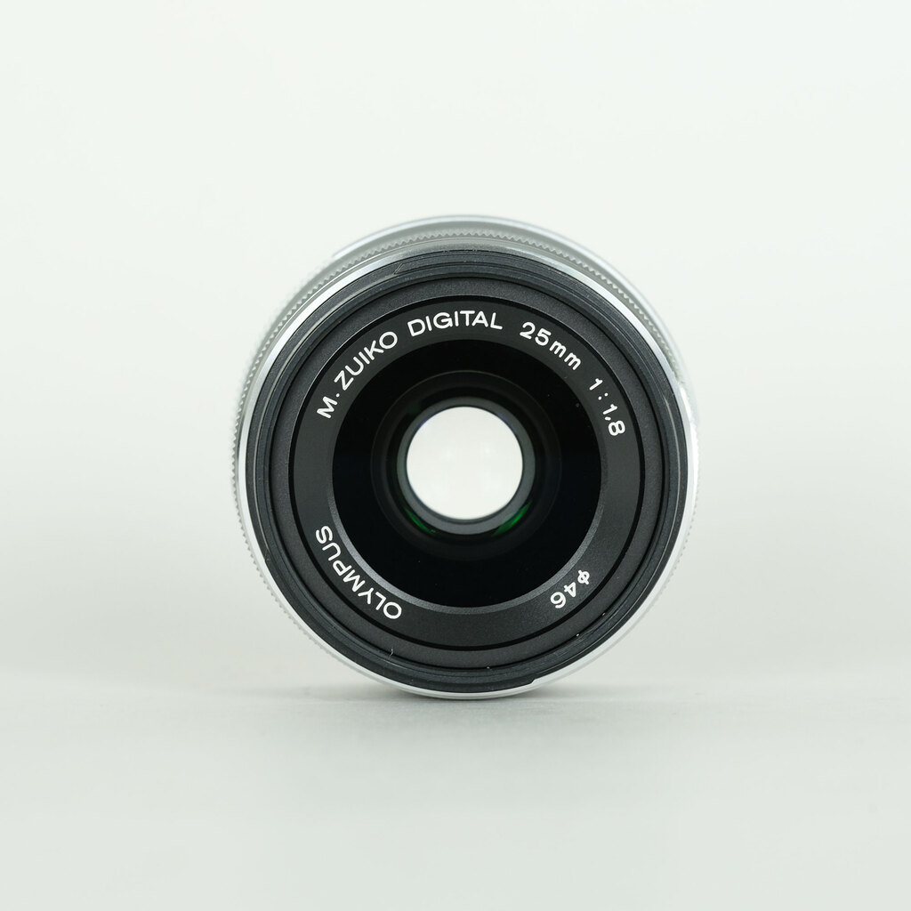 OLYMPUS M.ZUIKO DIGITAL 25mm F1.8 OLYMPUS M.ZUIKO DIGITAL 25mm F1.8