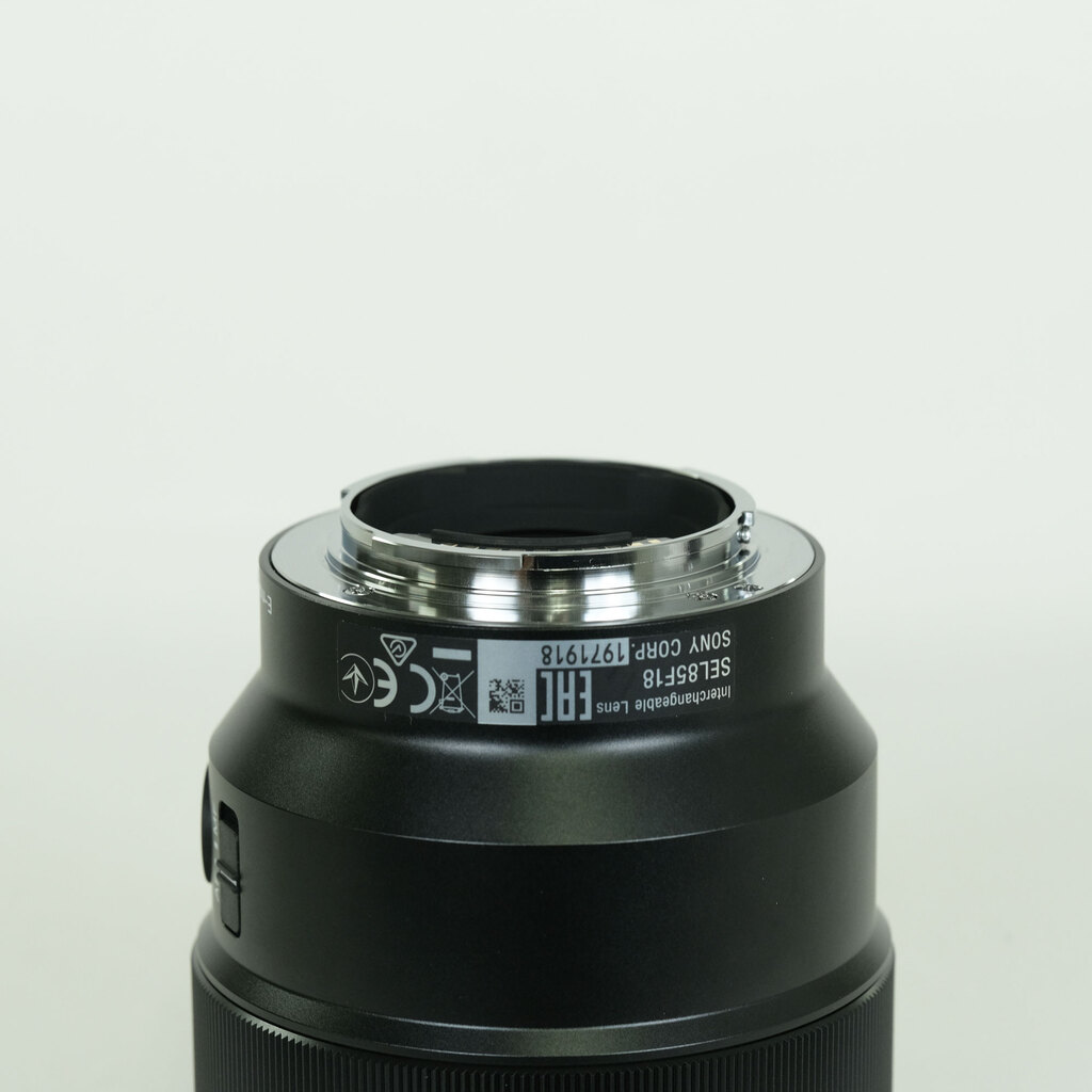 SONY FE 85mm F1.8 SEL85F18 SONY FE 85mm F1.8 SEL85F18