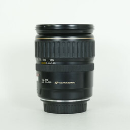 Canon EF28-135mm F3.5-5.6 IS USM